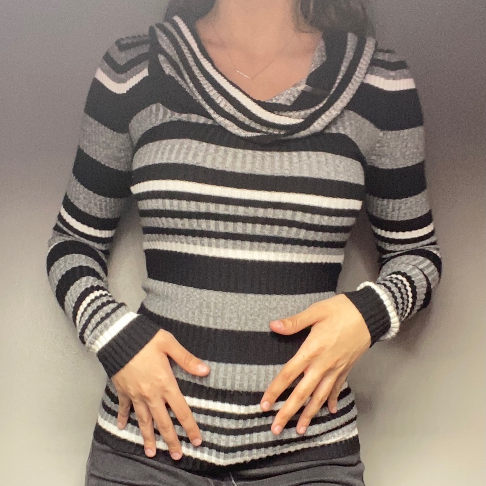 White,Black,And Grey Turtle Neck